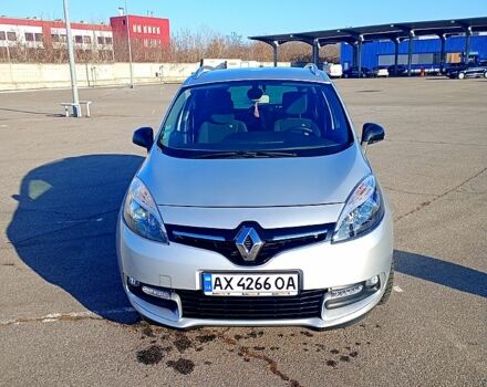 Сірий Рено Гранд Сценік, об'ємом двигуна 1.2 л та пробігом 102 тис. км за 8000 $, фото 1 на Automoto.ua