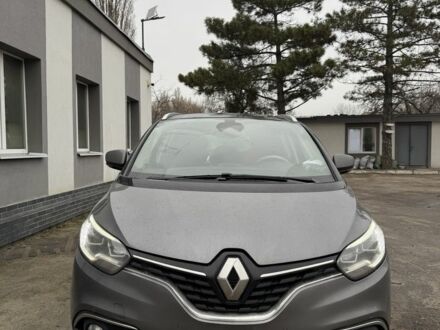 Серый Рено Гранд Сценик, объемом двигателя 1.5 л и пробегом 241 тыс. км за 15600 $, фото 1 на Automoto.ua