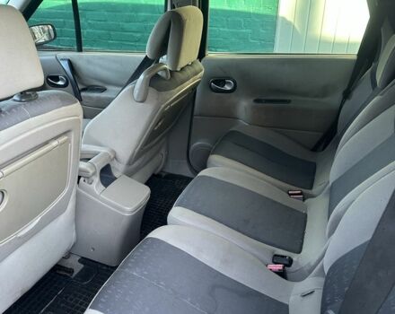 Синий Рено Гранд Сценик, объемом двигателя 1.5 л и пробегом 300 тыс. км за 2200 $, фото 5 на Automoto.ua