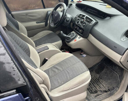 Синий Рено Гранд Сценик, объемом двигателя 1.6 л и пробегом 359 тыс. км за 4500 $, фото 11 на Automoto.ua