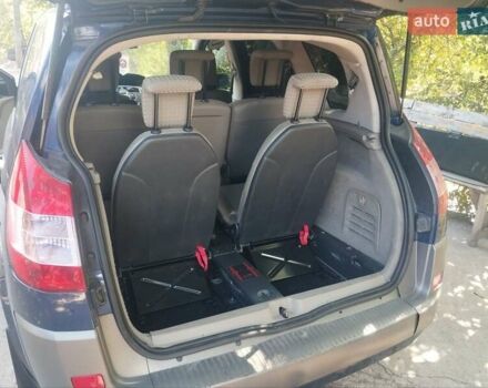 Синій Рено Гранд Сценік, об'ємом двигуна 2 л та пробігом 192 тис. км за 5700 $, фото 18 на Automoto.ua