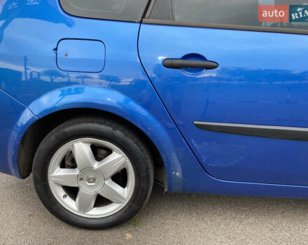 Синий Рено Гранд Сценик, объемом двигателя 2 л и пробегом 330 тыс. км за 5500 $, фото 21 на Automoto.ua