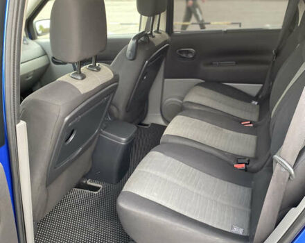 Синий Рено Гранд Сценик, объемом двигателя 2 л и пробегом 330 тыс. км за 5500 $, фото 13 на Automoto.ua