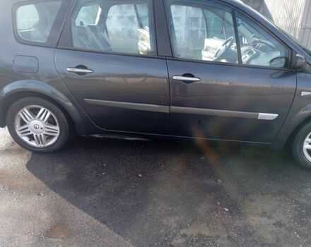 Синий Рено Гранд Сценик, объемом двигателя 2 л и пробегом 190 тыс. км за 6000 $, фото 5 на Automoto.ua