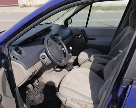 Синий Рено Гранд Сценик, объемом двигателя 1.6 л и пробегом 258 тыс. км за 4800 $, фото 3 на Automoto.ua