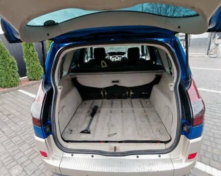 Синий Рено Гранд Сценик, объемом двигателя 1.9 л и пробегом 238 тыс. км за 4900 $, фото 9 на Automoto.ua