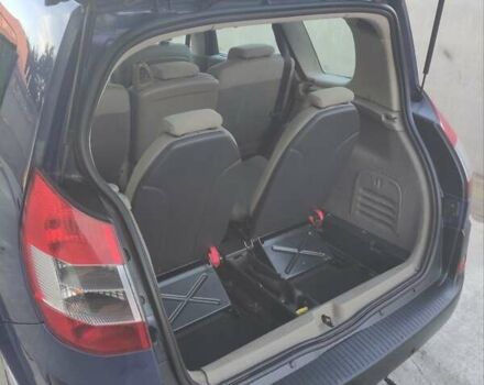 Синий Рено Гранд Сценик, объемом двигателя 1.6 л и пробегом 258 тыс. км за 4800 $, фото 18 на Automoto.ua