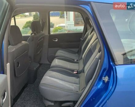 Синий Рено Гранд Сценик, объемом двигателя 1.9 л и пробегом 270 тыс. км за 4700 $, фото 2 на Automoto.ua