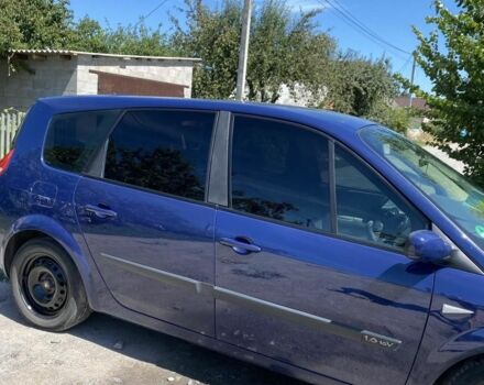 Синий Рено Гранд Сценик, объемом двигателя 1.6 л и пробегом 243 тыс. км за 4700 $, фото 3 на Automoto.ua