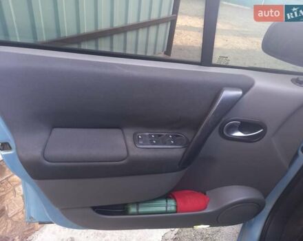 Синий Рено Гранд Сценик, объемом двигателя 1.87 л и пробегом 400 тыс. км за 5300 $, фото 7 на Automoto.ua