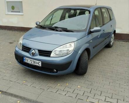 Синий Рено Гранд Сценик, объемом двигателя 2 л и пробегом 205 тыс. км за 4800 $, фото 3 на Automoto.ua