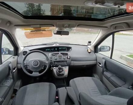 Синий Рено Гранд Сценик, объемом двигателя 1.6 л и пробегом 258 тыс. км за 4550 $, фото 3 на Automoto.ua