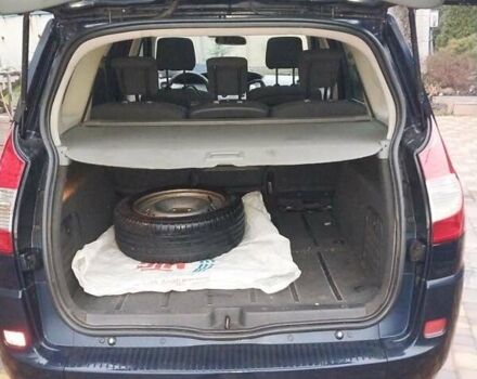 Синій Рено Гранд Сценік, об'ємом двигуна 1.6 л та пробігом 220 тис. км за 5300 $, фото 8 на Automoto.ua