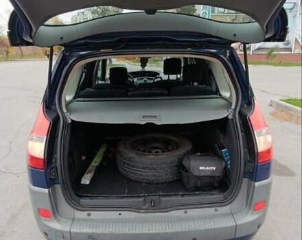 Синий Рено Гранд Сценик, объемом двигателя 1.6 л и пробегом 258 тыс. км за 4550 $, фото 18 на Automoto.ua