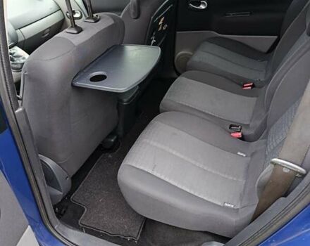 Синий Рено Гранд Сценик, объемом двигателя 1.6 л и пробегом 183 тыс. км за 5750 $, фото 11 на Automoto.ua