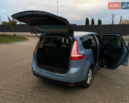 Рено Гранд Сценик 2009 в Луцке на Automoto.ua Синий Рено Гранд Сценик, объемом двигателя 2 л и пробегом 317 тыс. км за 7100 $, фото 52 на Automoto.ua