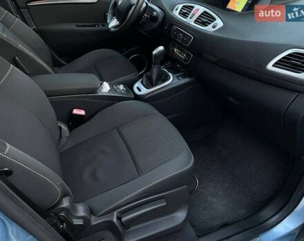 Рено Гранд Сценик 2009 в Луцке на Automoto.ua Синий Рено Гранд Сценик, объемом двигателя 2 л и пробегом 317 тыс. км за 7100 $, фото 27 на Automoto.ua