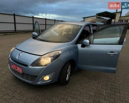 Рено Гранд Сценик 2009 в Луцке на Automoto.ua Синий Рено Гранд Сценик, объемом двигателя 2 л и пробегом 317 тыс. км за 7100 $, фото 45 на Automoto.ua