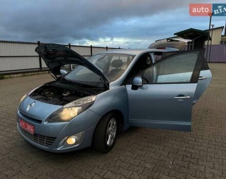 Рено Гранд Сценик 2009 в Луцке на Automoto.ua Синий Рено Гранд Сценик, объемом двигателя 2 л и пробегом 317 тыс. км за 7100 $, фото 53 на Automoto.ua