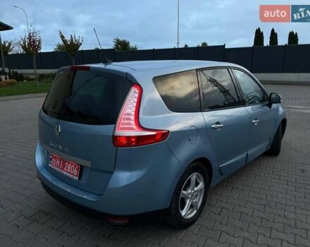 Рено Гранд Сценик 2009 в Луцке на Automoto.ua Синий Рено Гранд Сценик, объемом двигателя 2 л и пробегом 317 тыс. км за 7100 $, фото 10 на Automoto.ua