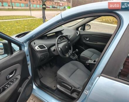 Синий Рено Гранд Сценик, объемом двигателя 1.6 л и пробегом 242 тыс. км за 8000 $, фото 6 на Automoto.ua