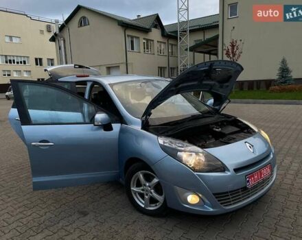 Рено Гранд Сценик 2009 в Луцке на Automoto.ua Синий Рено Гранд Сценик, объемом двигателя 2 л и пробегом 317 тыс. км за 7100 $, фото 58 на Automoto.ua