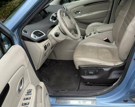 Рено Гранд Сценік 2010 у Львові на Automoto.ua Синій Рено Гранд Сценік, об'ємом двигуна 0 л та пробігом 153 тис. км за 3092 $, фото 3 на Automoto.ua