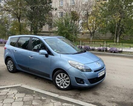 Синий Рено Гранд Сценик, объемом двигателя 1.9 л и пробегом 242 тыс. км за 7200 $, фото 9 на Automoto.ua