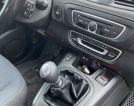 Синий Рено Гранд Сценик, объемом двигателя 1.9 л и пробегом 242 тыс. км за 7200 $, фото 22 на Automoto.ua