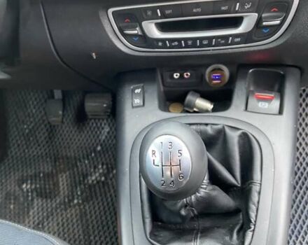 Синий Рено Гранд Сценик, объемом двигателя 1.9 л и пробегом 242 тыс. км за 7200 $, фото 21 на Automoto.ua