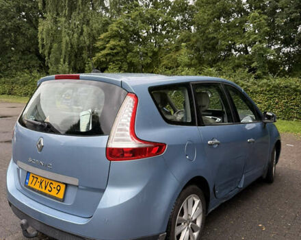 Рено Гранд Сценік 2010 у Львові на Automoto.ua Синій Рено Гранд Сценік, об'ємом двигуна 0 л та пробігом 153 тис. км за 3092 $, фото 1 на Automoto.ua