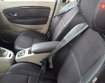 Синий Рено Гранд Сценик, объемом двигателя 2 л и пробегом 231 тыс. км за 7350 $, фото 21 на Automoto.ua