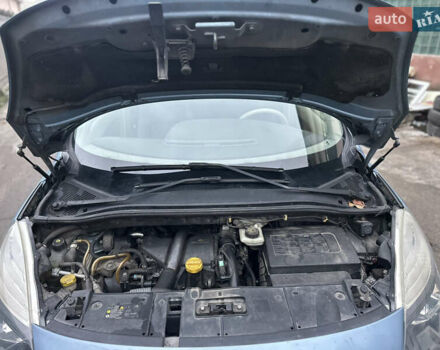 Синий Рено Гранд Сценик, объемом двигателя 1.5 л и пробегом 453 тыс. км за 5900 $, фото 32 на Automoto.ua