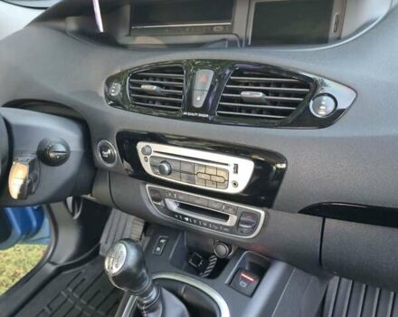 Синій Рено Гранд Сценік, об'ємом двигуна 1.6 л та пробігом 231 тис. км за 8900 $, фото 58 на Automoto.ua