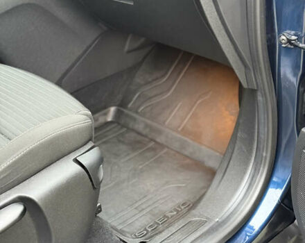 Синий Рено Гранд Сценик, объемом двигателя 1.75 л и пробегом 215 тыс. км за 15400 $, фото 47 на Automoto.ua