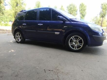 Синий Рено Гранд Сценик, объемом двигателя 2 л и пробегом 198 тыс. км за 5600 $, фото 1 на Automoto.ua