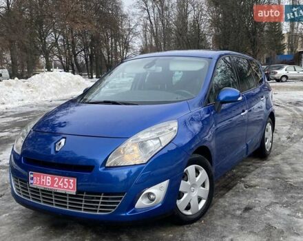 Синий Рено Гранд Сценик, объемом двигателя 2 л и пробегом 200 тыс. км за 7999 $, фото 1 на Automoto.ua