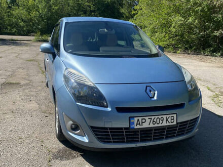 Рено Гранд Сценик 2010 в Запорожье на Automoto.ua Синий Рено Гранд Сценик, объемом двигателя 1.46 л и пробегом 275 тыс. км за 7500 $, фото 1 на Automoto.ua