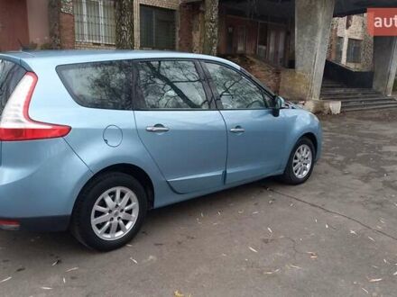 Синий Рено Гранд Сценик, объемом двигателя 2 л и пробегом 231 тыс. км за 7350 $, фото 1 на Automoto.ua