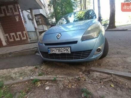 Рено Гранд Сценик 2011 в Николаеве на Automoto.ua Синий Рено Гранд Сценик, объемом двигателя 1.5 л и пробегом 269 тыс. км за 7100 $, фото 1 на Automoto.ua