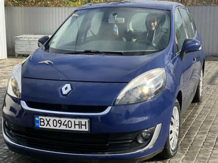 Рено Гранд Сценик 2012 в Староконстантинов на Automoto.ua Синий Рено Гранд Сценик, объемом двигателя 1.5 л и пробегом 324 тыс. км за 7250 $, фото 1 на Automoto.ua
