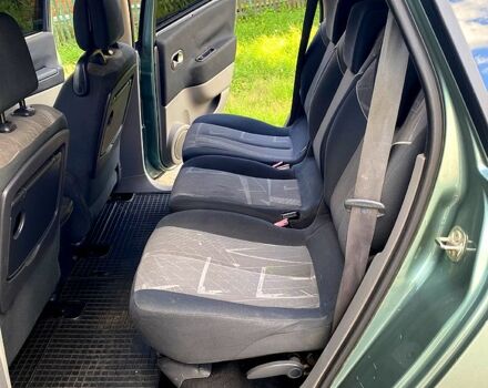 Зеленый Рено Гранд Сценик, объемом двигателя 2 л и пробегом 253 тыс. км за 5300 $, фото 8 на Automoto.ua