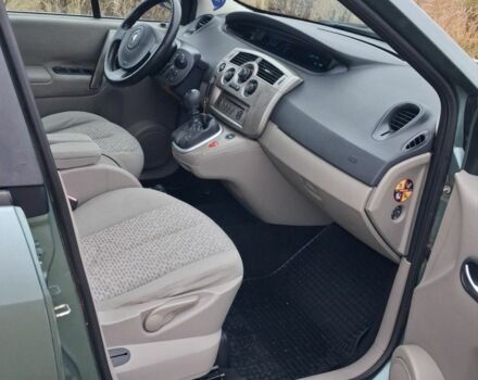 Зелений Рено Гранд Сценік, об'ємом двигуна 1.9 л та пробігом 315 тис. км за 5500 $, фото 1 на Automoto.ua