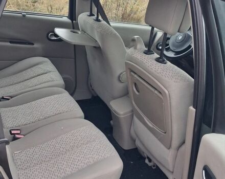 Зелений Рено Гранд Сценік, об'ємом двигуна 1.9 л та пробігом 315 тис. км за 5500 $, фото 5 на Automoto.ua