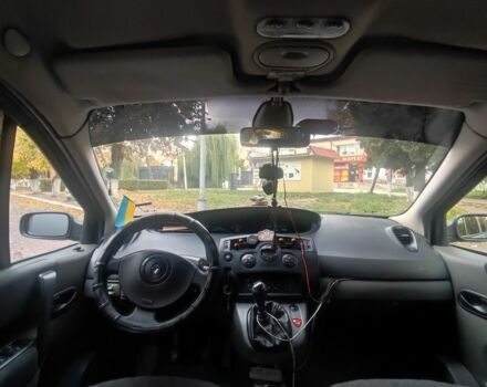 Зелений Рено Гранд Сценік, об'ємом двигуна 1.9 л та пробігом 420 тис. км за 4500 $, фото 5 на Automoto.ua