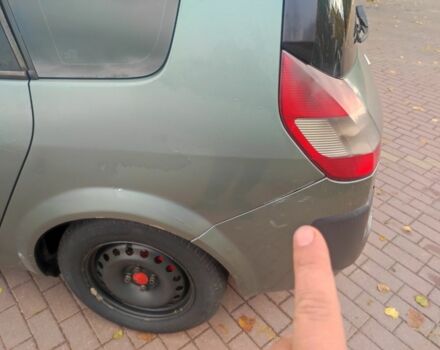 Зелений Рено Гранд Сценік, об'ємом двигуна 1.9 л та пробігом 420 тис. км за 4500 $, фото 3 на Automoto.ua