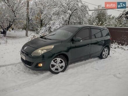 Рено Гранд Сценік 2009 у Новомосковске на Automoto.ua Зелений Рено Гранд Сценік, об'ємом двигуна 1.9 л та пробігом 389 тис. км за 6750 $, фото 1 на Automoto.ua