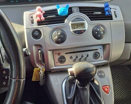 Оранжевый Рено Гранд Сценик, объемом двигателя 2 л и пробегом 220 тыс. км за 6500 $, фото 3 на Automoto.ua