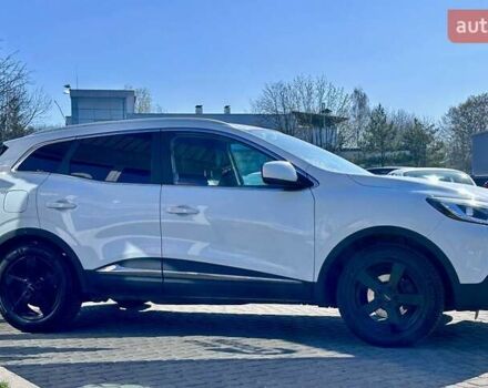 Белый Рено Kadjar, объемом двигателя 1.46 л и пробегом 170 тыс. км за 14200 $, фото 3 на Automoto.ua