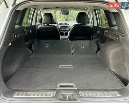 Белый Рено Kadjar, объемом двигателя 1.6 л и пробегом 252 тыс. км за 17800 $, фото 145 на Automoto.ua